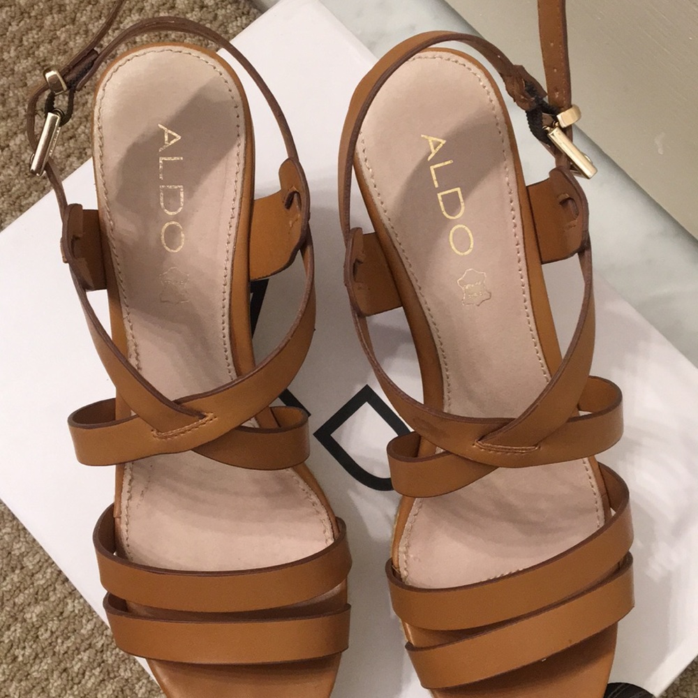 ALDO Wedges - Picture 3 of 5